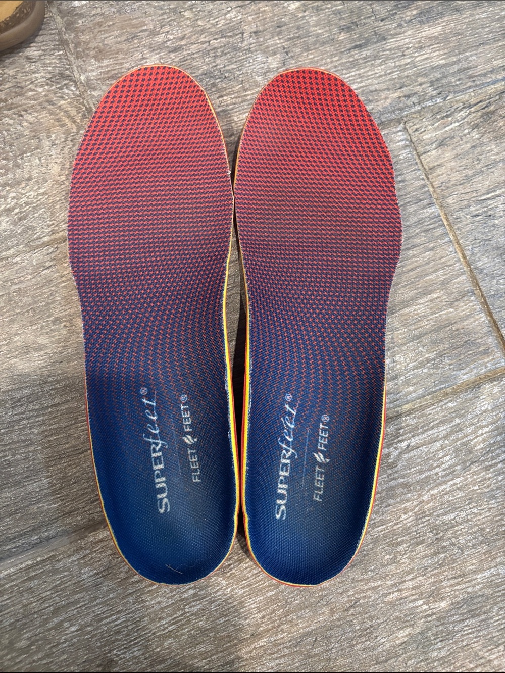 Superfeet Fleet Feet Run Dynamic Cushion High Arch insoles size D cut